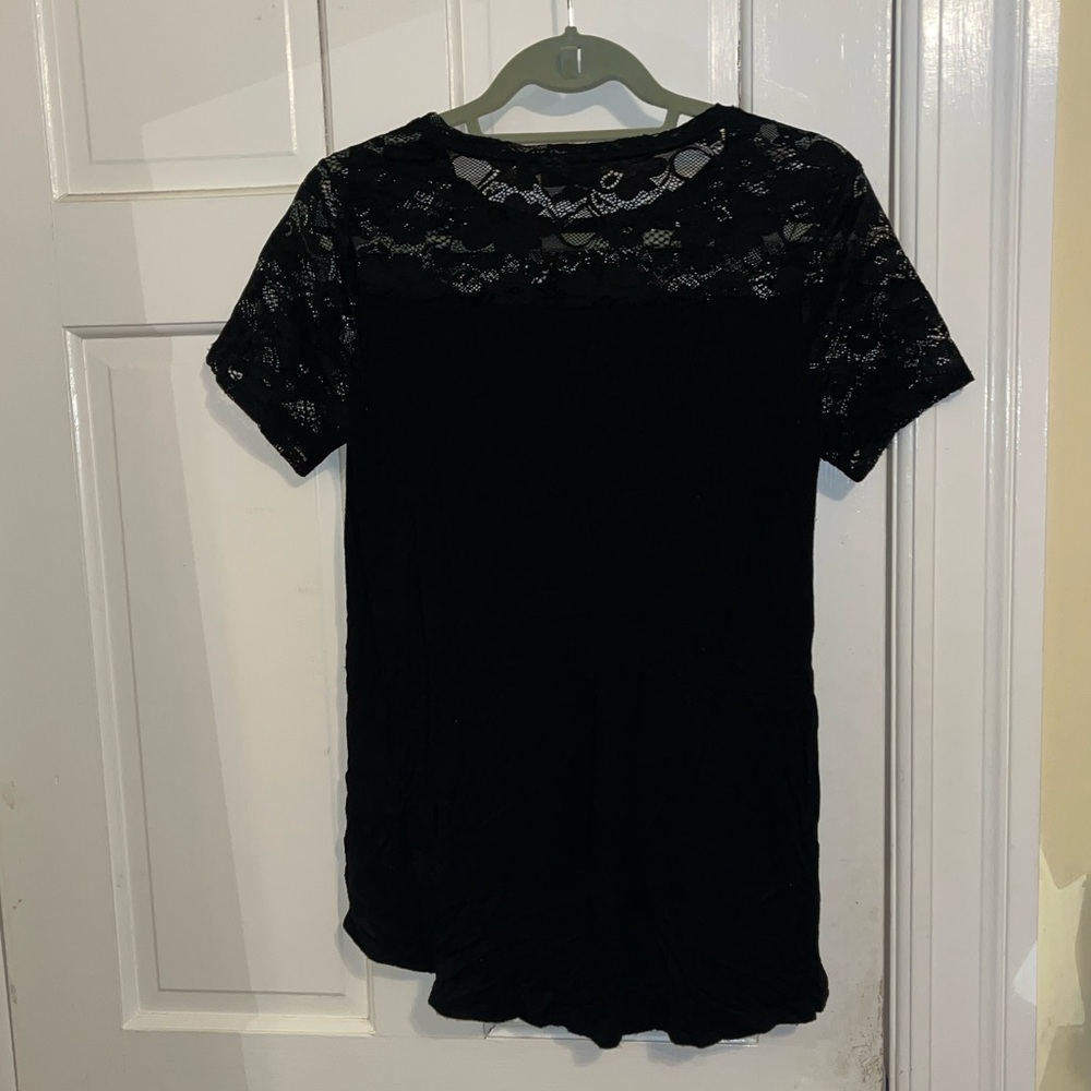 Apt. 9 Black Lace Yoke Short Sleeve Top Size Small - Picture 5 of 9
